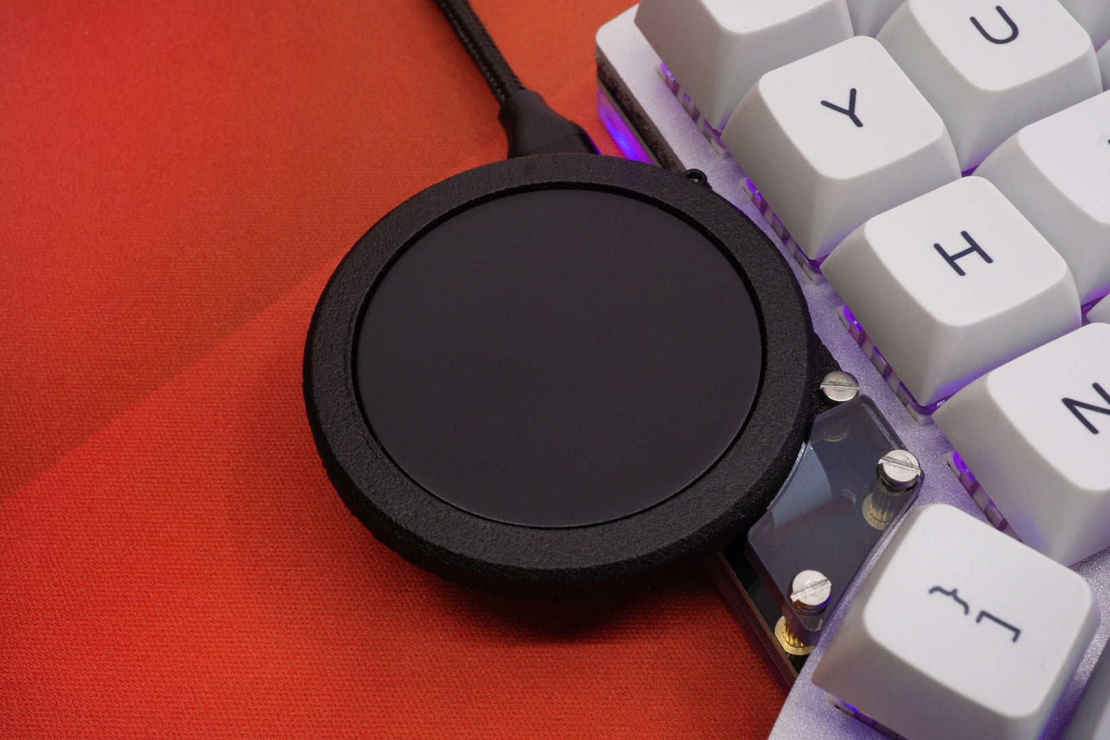 Halcyon Elora — splitkb.com
